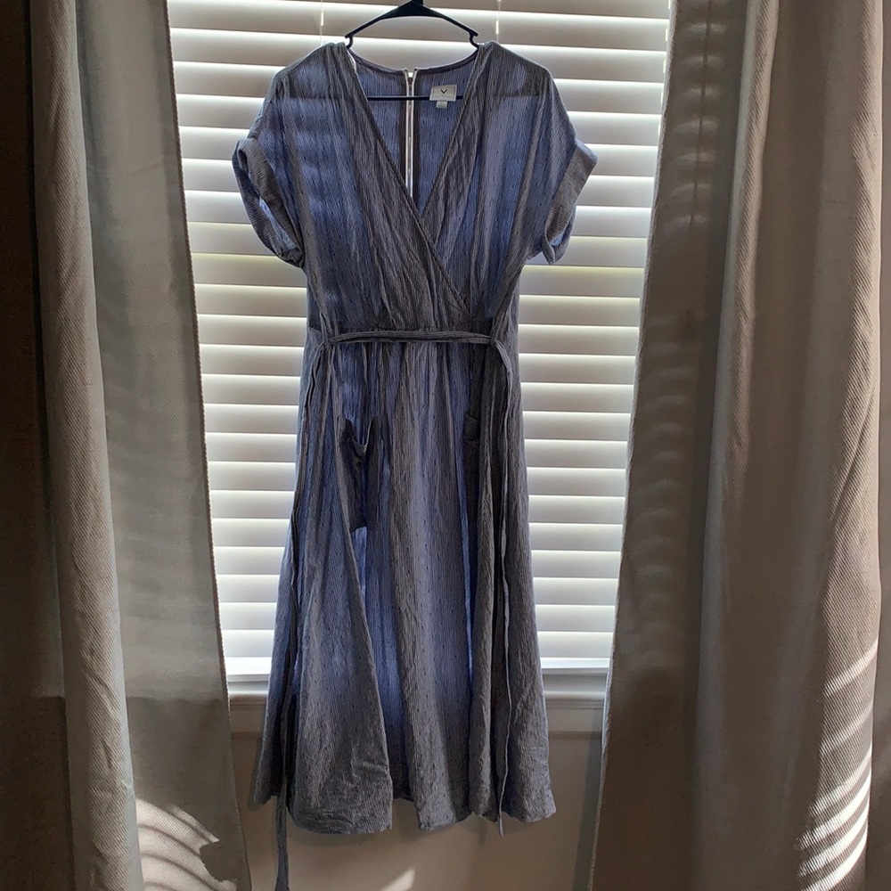 Adorable pine striped dress.